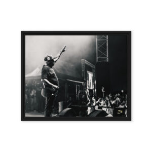framed canvas in black 16x20 front 6a975c77f29ba.jpg