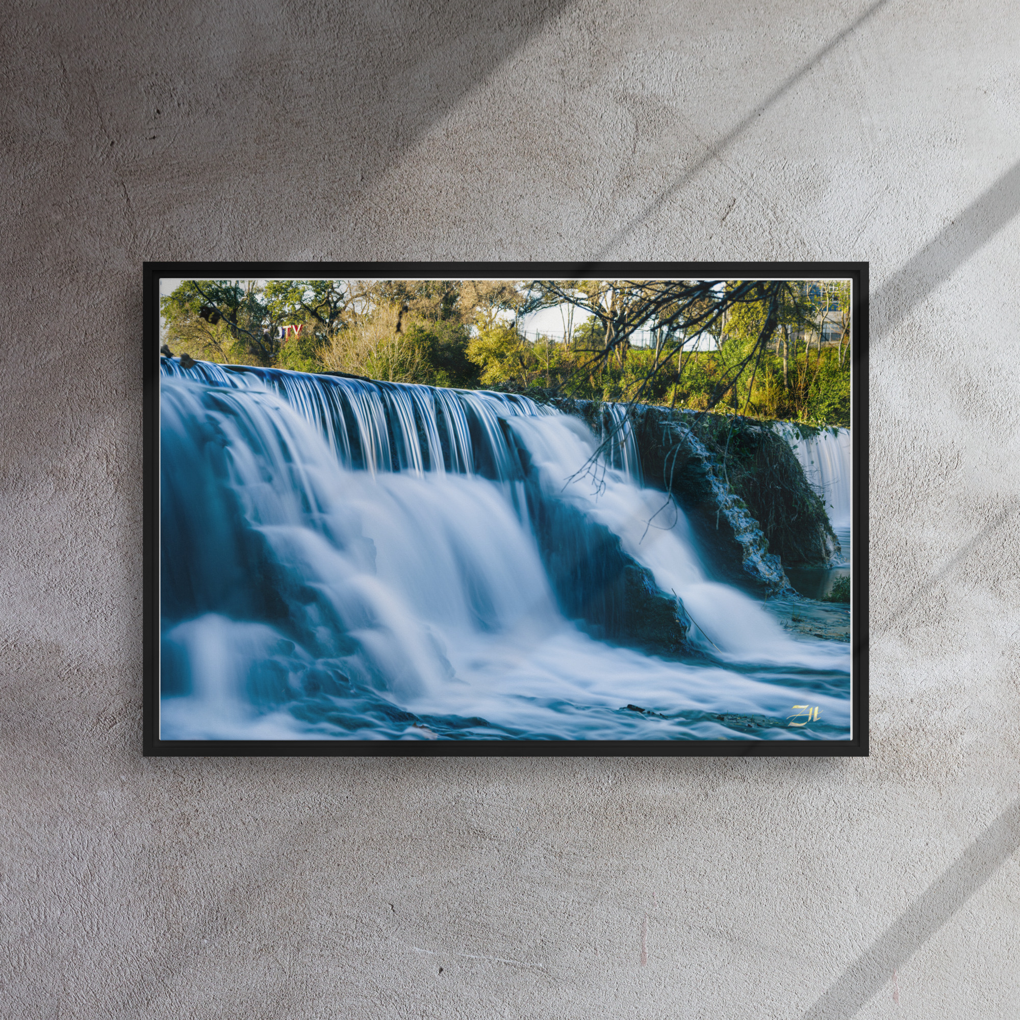 framed canvas in black 20x30 front 6a975b632e956.jpg framed canvas in black 20x30 front 6a975b632e956.jpg